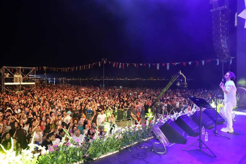 20. alanya uluslararası turizm ve sanat festivali’ne fettah can damgası