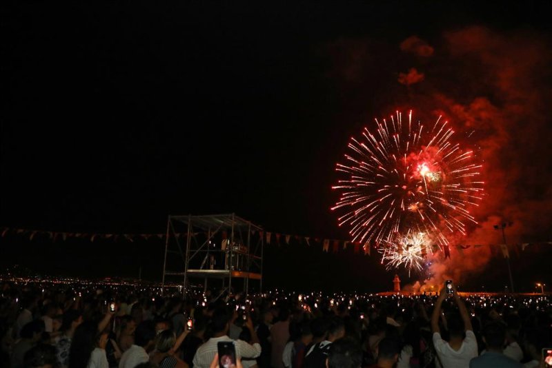 20. alanya uluslararası turizm ve sanat festivali’nin ilk gününde seda sayan’dan muhteşem konser