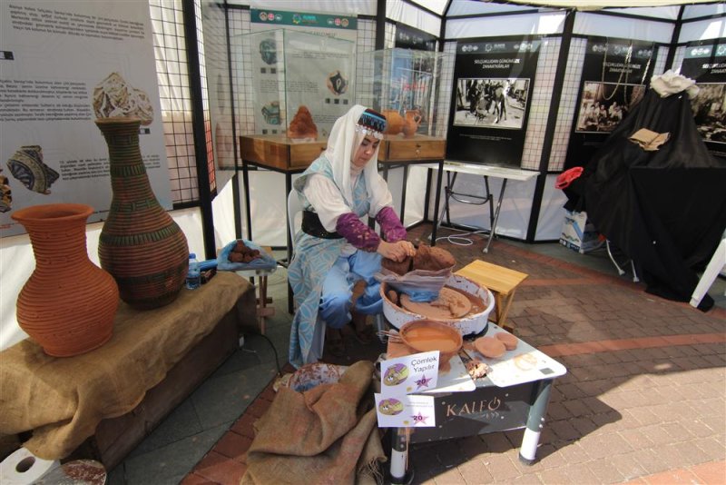 20. alanya uluslararası turizm ve sanat festivalinde stantlara yoğun ilgi