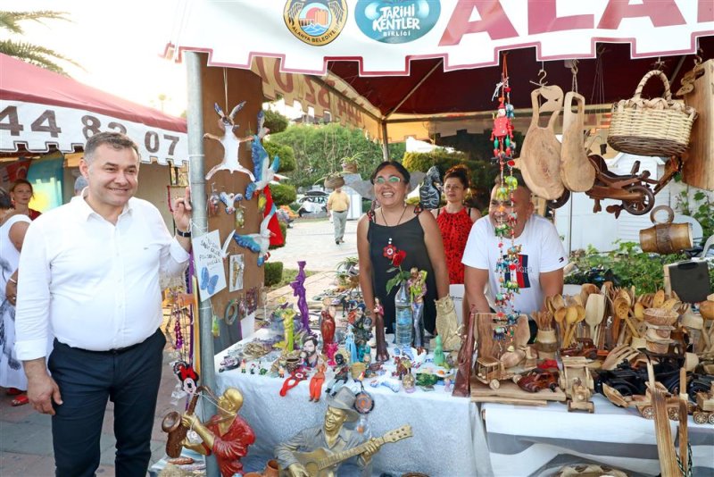 20. alanya uluslararası turizm ve sanat festivalinde stantlara yoğun ilgi