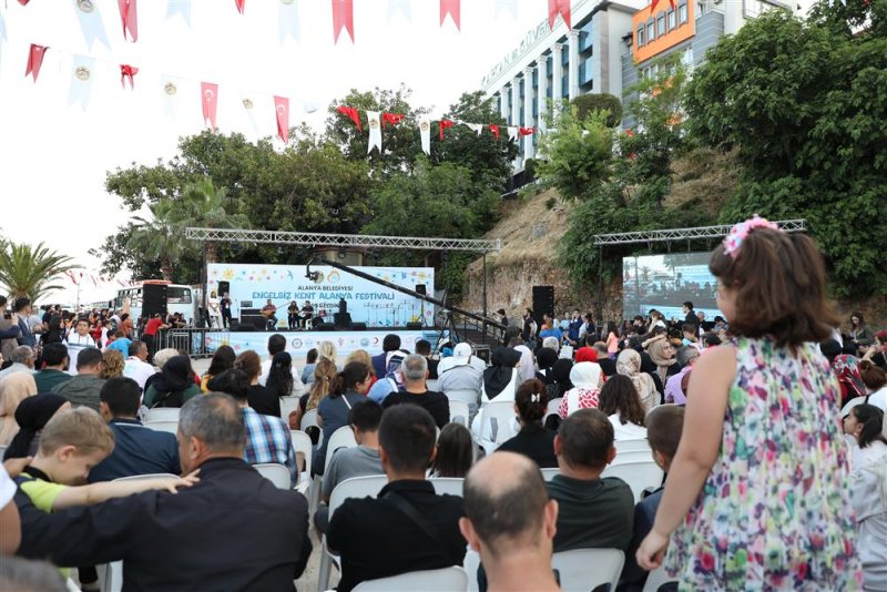 Alanya belediyesi’nden engelleri kaldıran festival