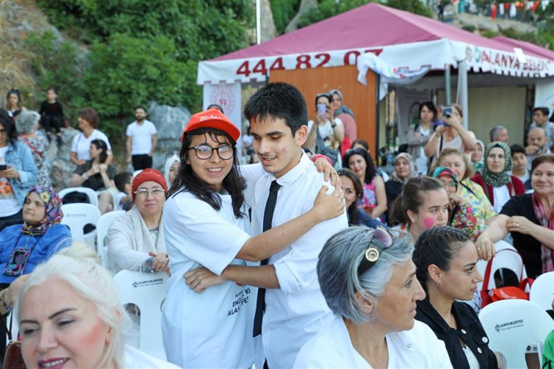 Alanya belediyesi’nden engelleri kaldıran festival