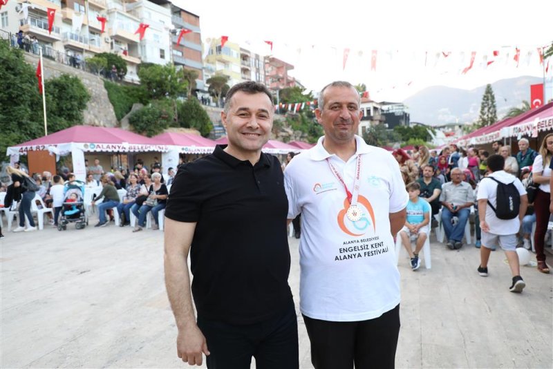 Alanya belediyesi’nden engelleri kaldıran festival