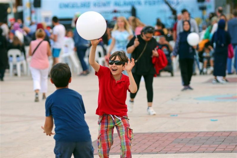 Alanya belediyesi’nden engelleri kaldıran festival