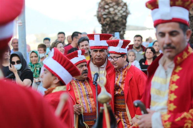 Alanya belediyesi’nden engelleri kaldıran festival