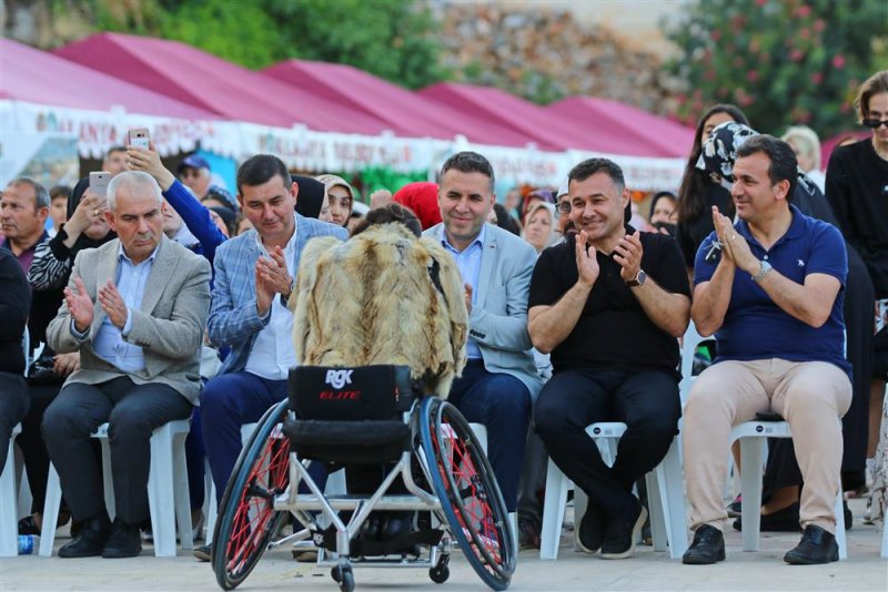 Alanya belediyesi’nden engelleri kaldıran festival