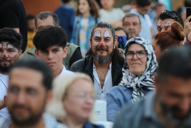 Alanya belediyesi’nden engelleri kaldıran festival