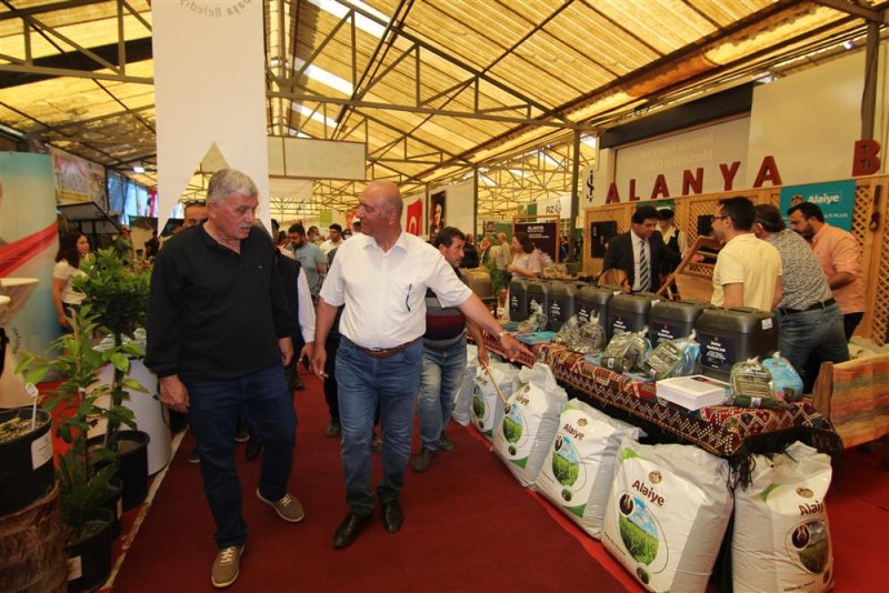 Alanya belediyesi’nin tescilli projesi “muz lifi” 13. tarım fuarında
