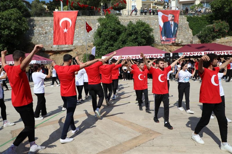 Alanya’da 19 mayıs coşkusu