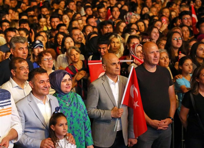 Alanya gençliğine muhteşem 19 mayıs hediyesi