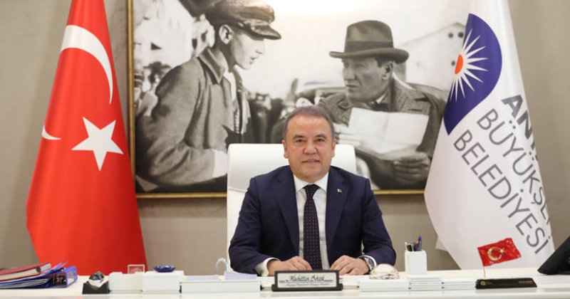 Başkan Muhi̇tti̇n Böcek 19 Mayis Atatürk’ü Anma Gençli̇k Ve Spor Bayrami Mesaji
