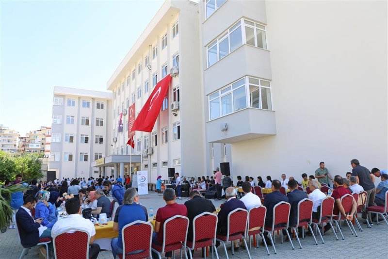 Başkan yücel eğitime kazandırdığı payallar çok programlı anadolu lisesi’nde öğrencilerle buluştu