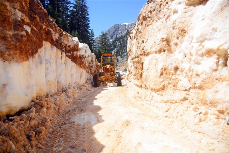 Gökbel ve çökele yayla yolu ulaşıma açıldı