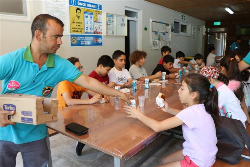 Su kabağı minik öğrencilerin elinde hayat buluyor