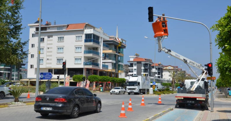 Alanya Alkü Kavşağına Sinyalizasyon