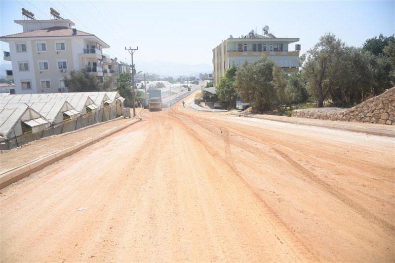 Alanya belediyesi’nden önce altyapı sonra sıcak asfalt
