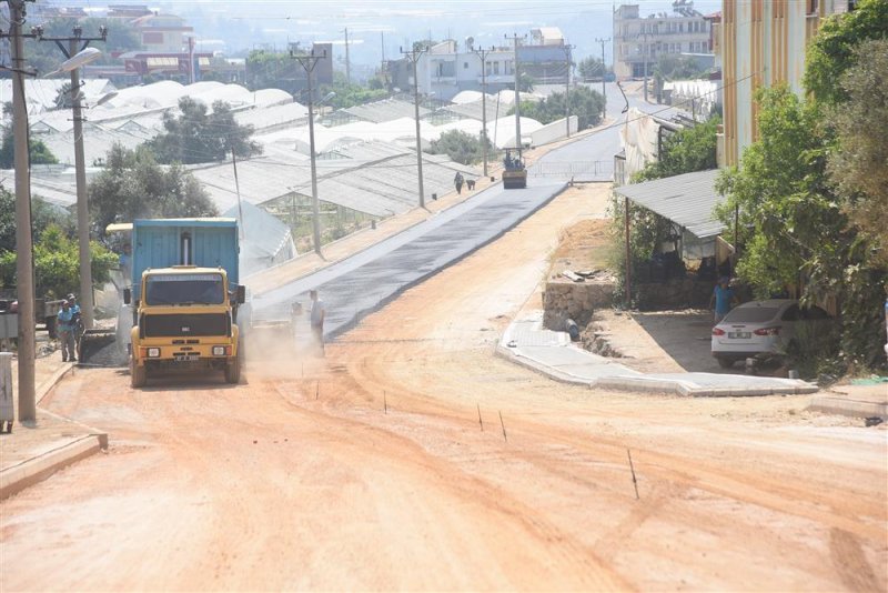 Alanya belediyesi’nden önce altyapı sonra sıcak asfalt