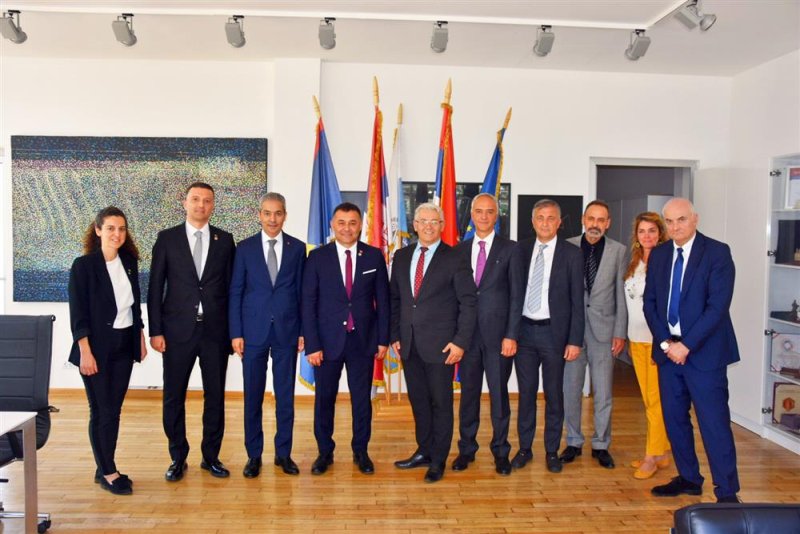 Alanya ve sırbıstan’ın novi sad kenti arasında işbirliği antlaşması imzalandı