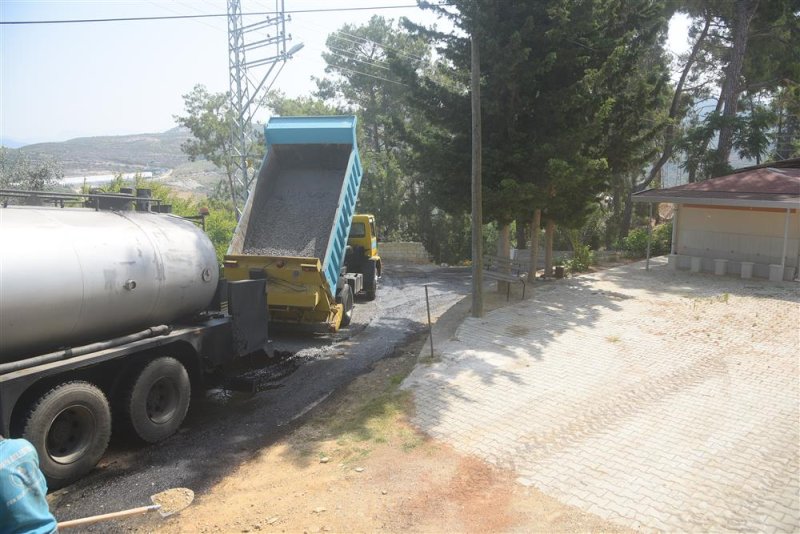 Asfalt çalışmaları keşefli ve uğrak mahallesi’nde sürüyor