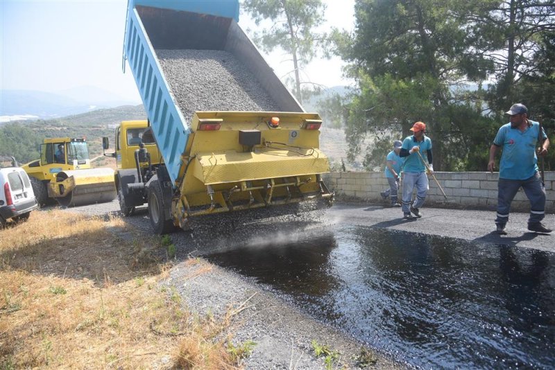 Asfalt çalışmaları keşefli ve uğrak mahallesi’nde sürüyor