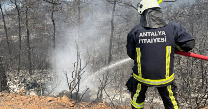 Büyükşehir İtfaiyesi Marmaris  Yangınında Aktif Görev Alıyor