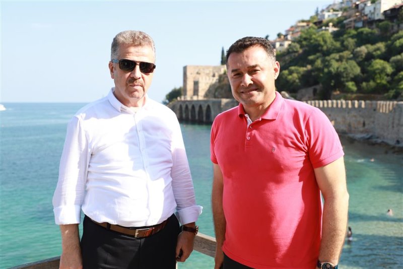 Gaziosmanpaşa belediye başkanı usta ve yönetimi’nden alanya’ya ziyaret