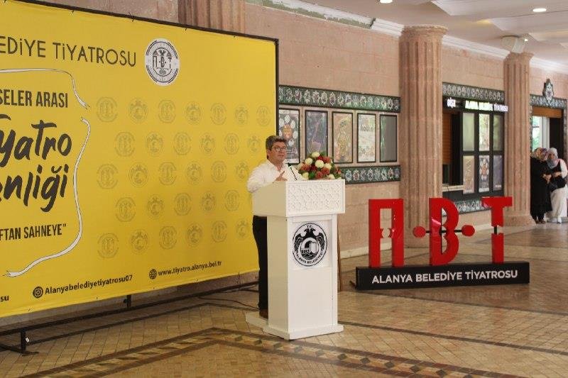 Liseler arası tiyatro şenliği teşekkür töreni ile son buldu