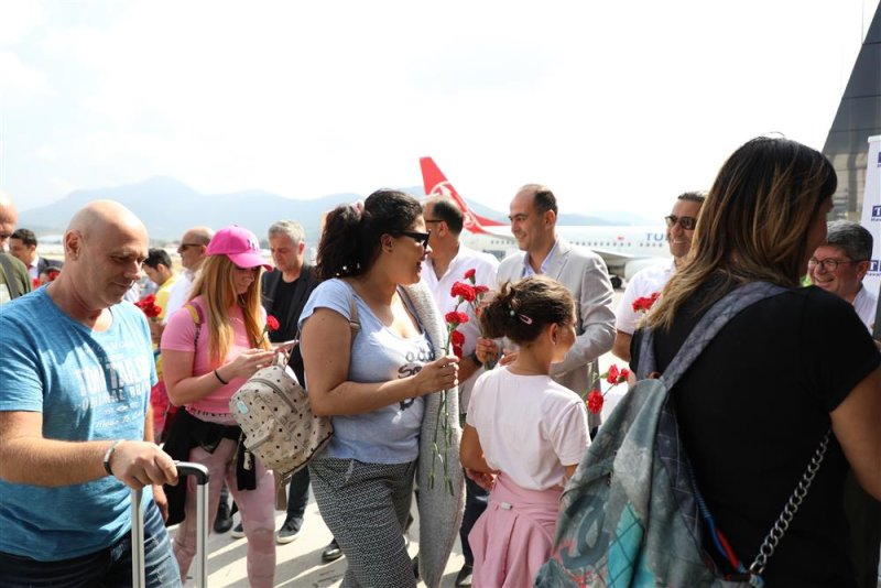 Sırbistan’ı alanya’ya bağlayan seferler resmen başladı