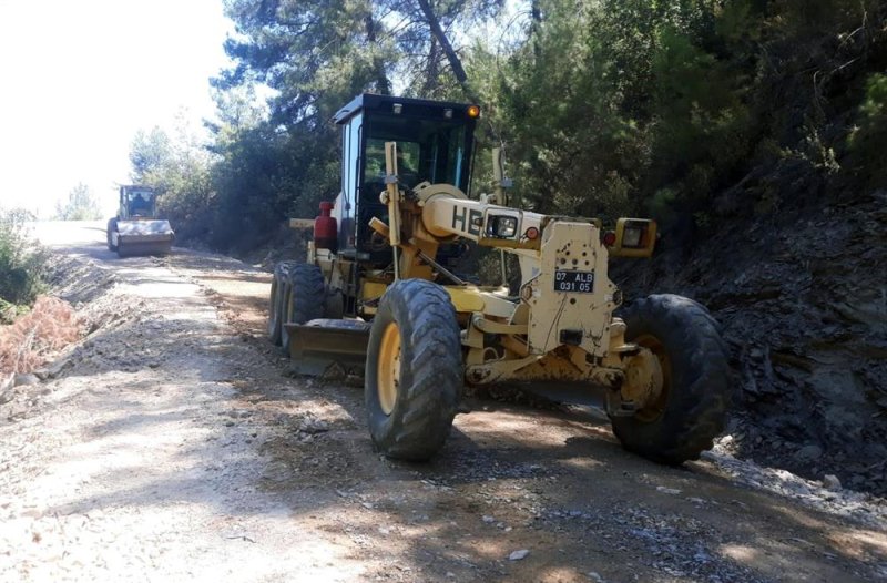 Alanya belediyesi ekipleri harıl harıl kesintisiz ve kaliteli ulaşım için çalışıyor