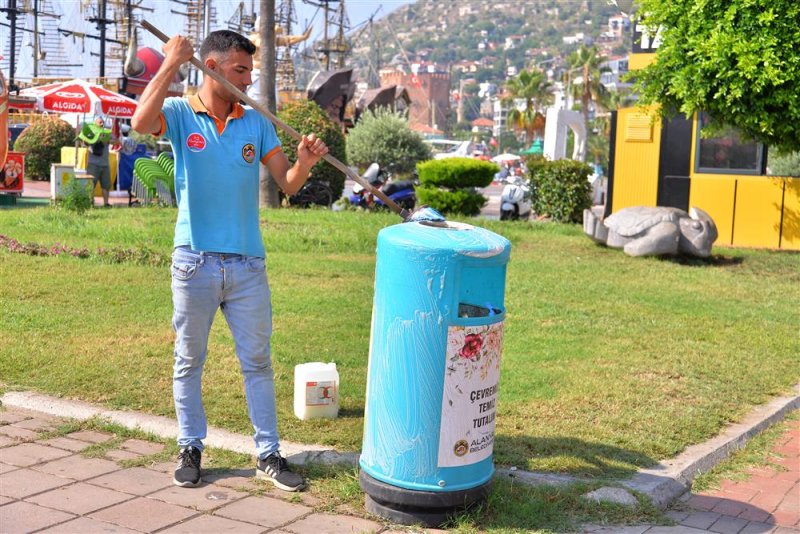 Alanya belediyesi kurban bayramında 3 bin 404 ton atık topladı 377 ton ambalaj atığı toplandı