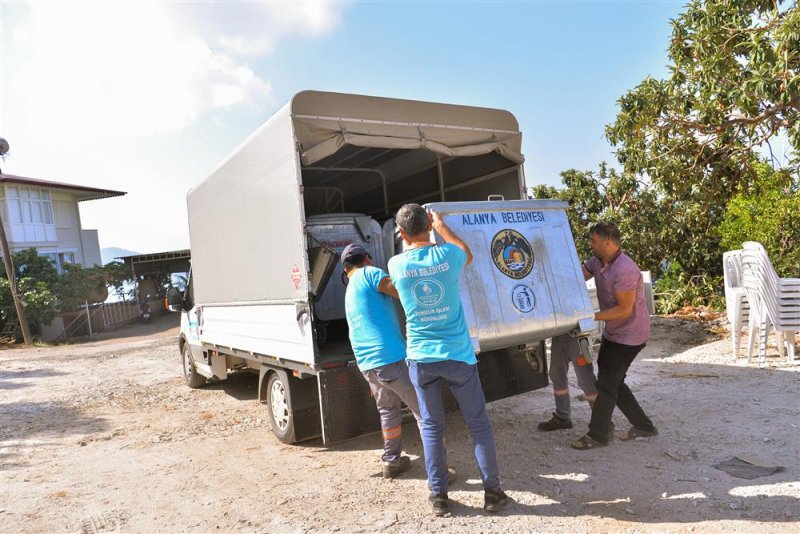 Alanya belediyesi kurban bayramında 3 bin 404 ton atık topladı 377 ton ambalaj atığı toplandı