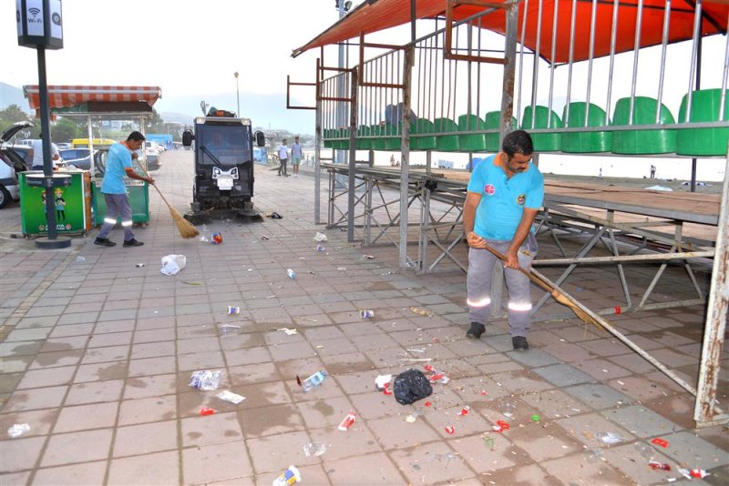 Alanya belediyesi kurban bayramında 3 bin 404 ton atık topladı 377 ton ambalaj atığı toplandı