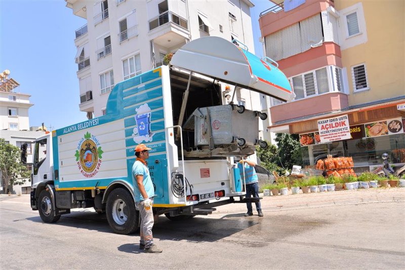 Alanya belediyesi kurban bayramında 3 bin 404 ton atık topladı 377 ton ambalaj atığı toplandı