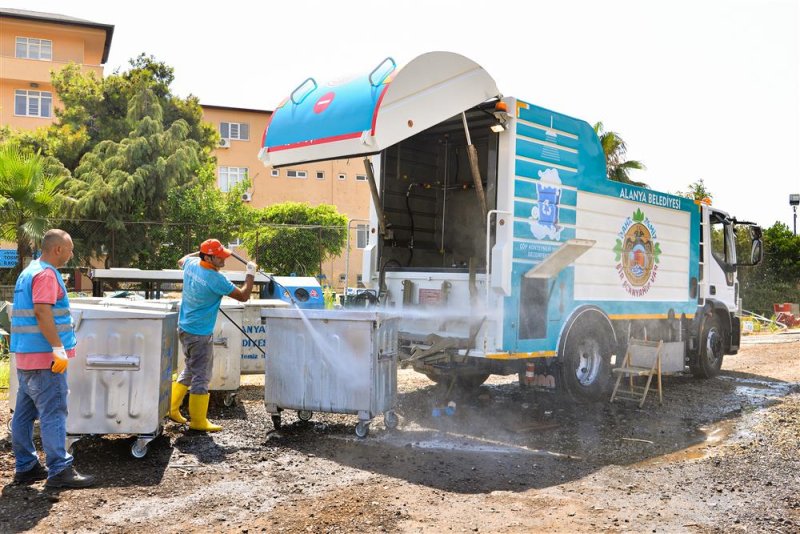 Alanya belediyesi kurban bayramında 3 bin 404 ton atık topladı 377 ton ambalaj atığı toplandı