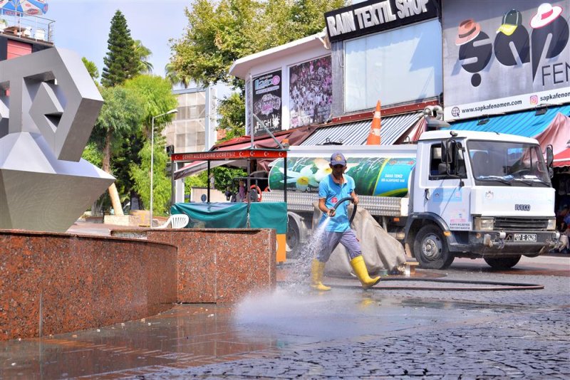 Alanya belediyesi kurban bayramında 3 bin 404 ton atık topladı 377 ton ambalaj atığı toplandı