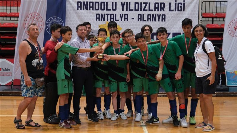 Anadolu yıldızlar lig hokey türkiye birinciliği sona erdi