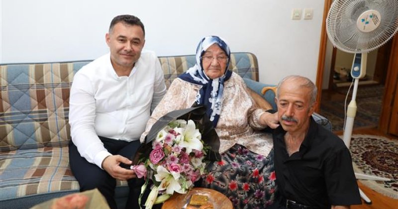 Başkan yücel’den şehit ailesine bayram ziyareti