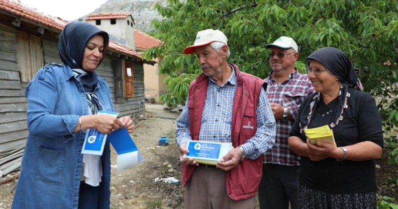 Büyükşehir’den Üreticilere Ücretsiz Yapışkan Tuzak