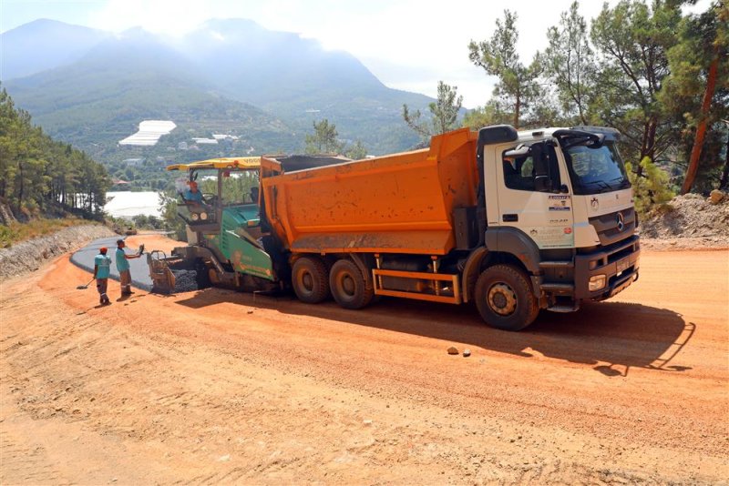 Dimçayı yolu sıcak asfaltla konforlu hale geliyor