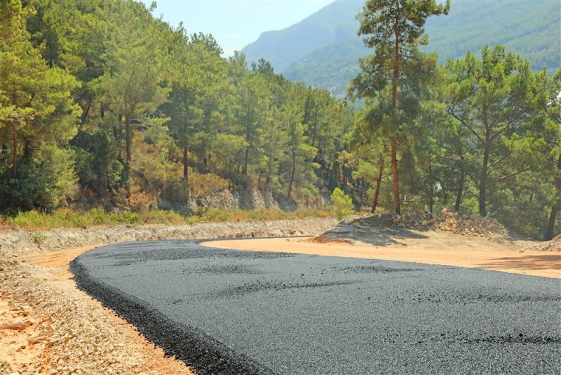 Dimçayı yolu sıcak asfaltla konforlu hale geliyor