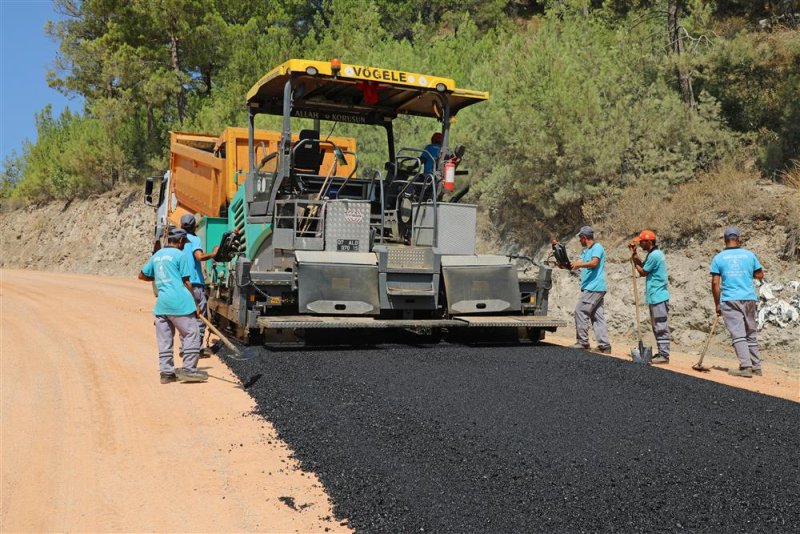 Dimçayı yolu sıcak asfaltla konforlu hale geliyor