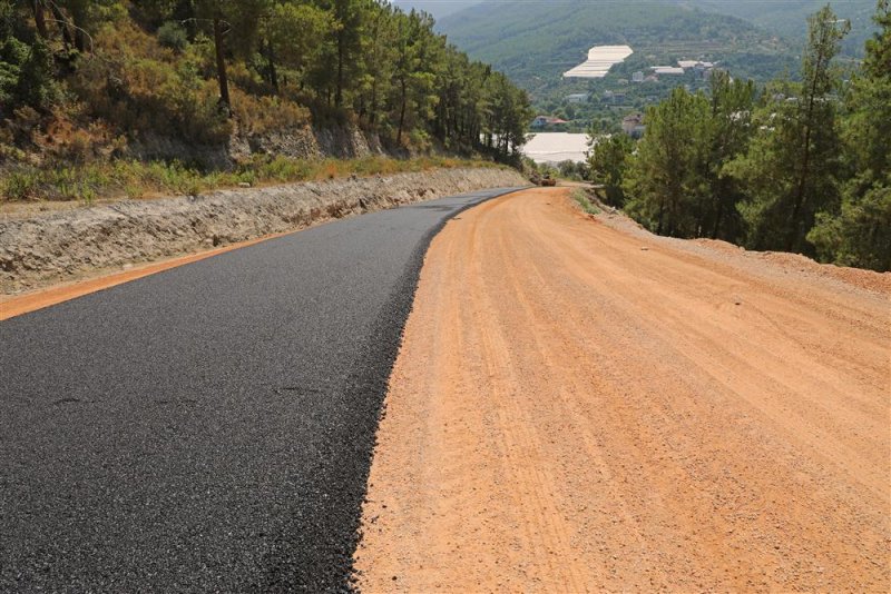 Dimçayı yolu sıcak asfaltla konforlu hale geliyor