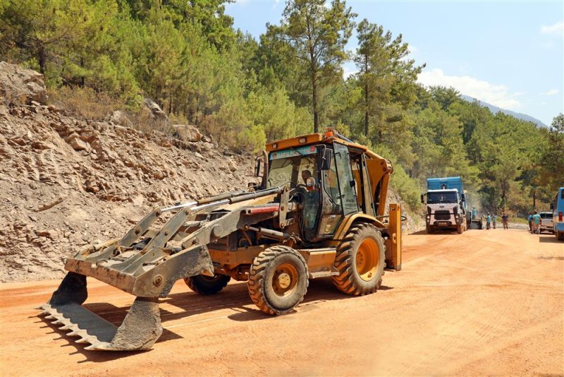 Dimçayı yolu sıcak asfaltla konforlu hale geliyor