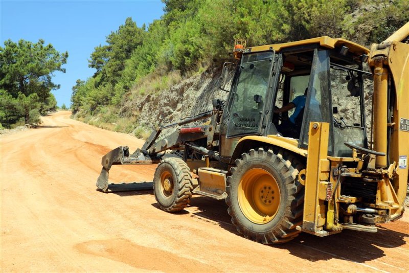 Dimçayı yolu sıcak asfaltla konforlu hale geliyor