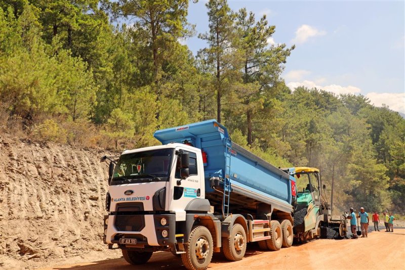 Dimçayı yolu sıcak asfaltla konforlu hale geliyor