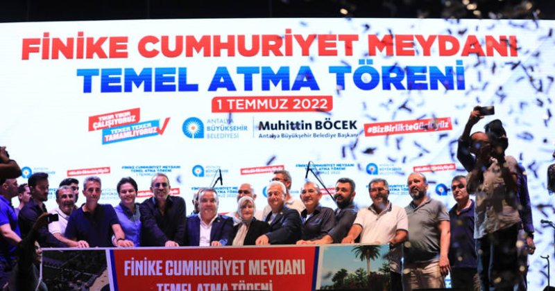 Finike Cumhuriyet Meydanı’nın Temeli Atıldı     Başkan Böcek, “Finike’ye 300 Milyon Tl’nin  Üzerinde Yatırım Gerçekleştirmiş Olacağız”