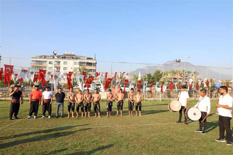 Gökbel güreşleri öncesi pehlivanları alanya’da antrenman yaptı