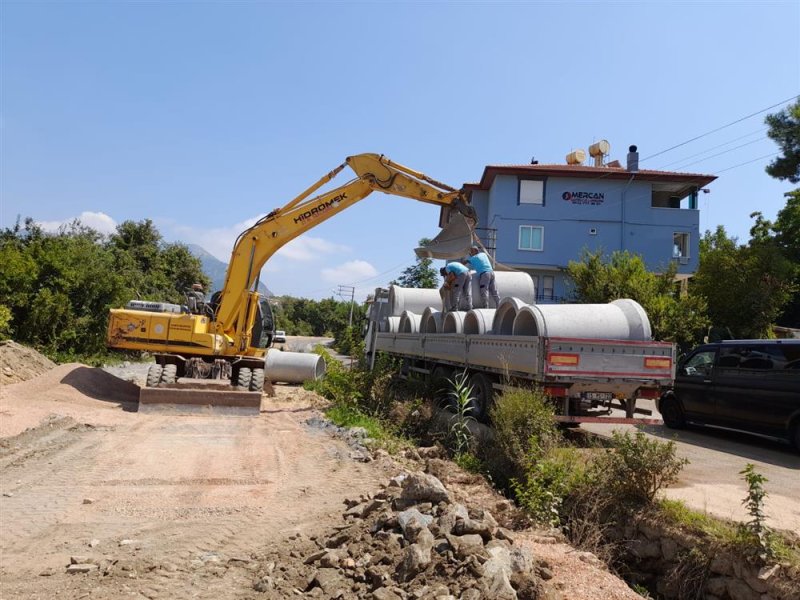 Alanya belediyesi alt yapı çalışmalarını sürdürüyor