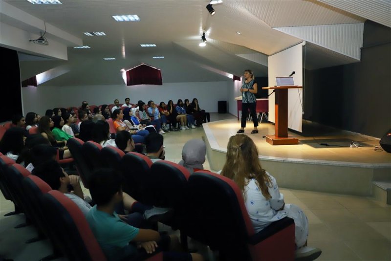 Alanya belediyesi’nden batı alanya'da öğrencilere seminer