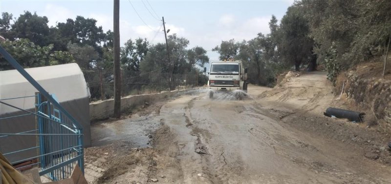 Alanya belediyesi'nin kırsal mahallelerdeki asfalt çalışmaları sürüyor